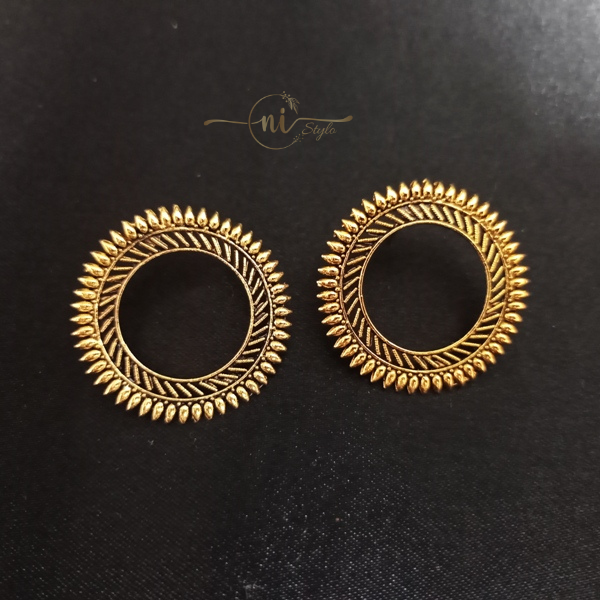 Hollow Round Studs Golden