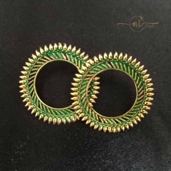 Hollow Round Studs Green