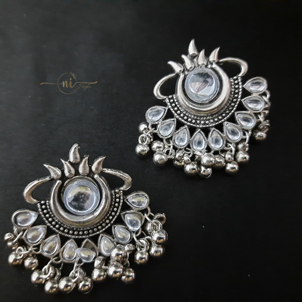 White Stone Oxidised Drop