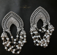 Layered Chain Dangler Oxidised